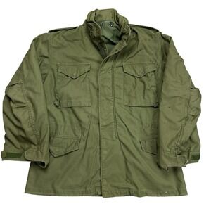 VTG M-65 Field Jacket Mens Green L / XL  OG 107 Vietnam War Era US Army Coat **